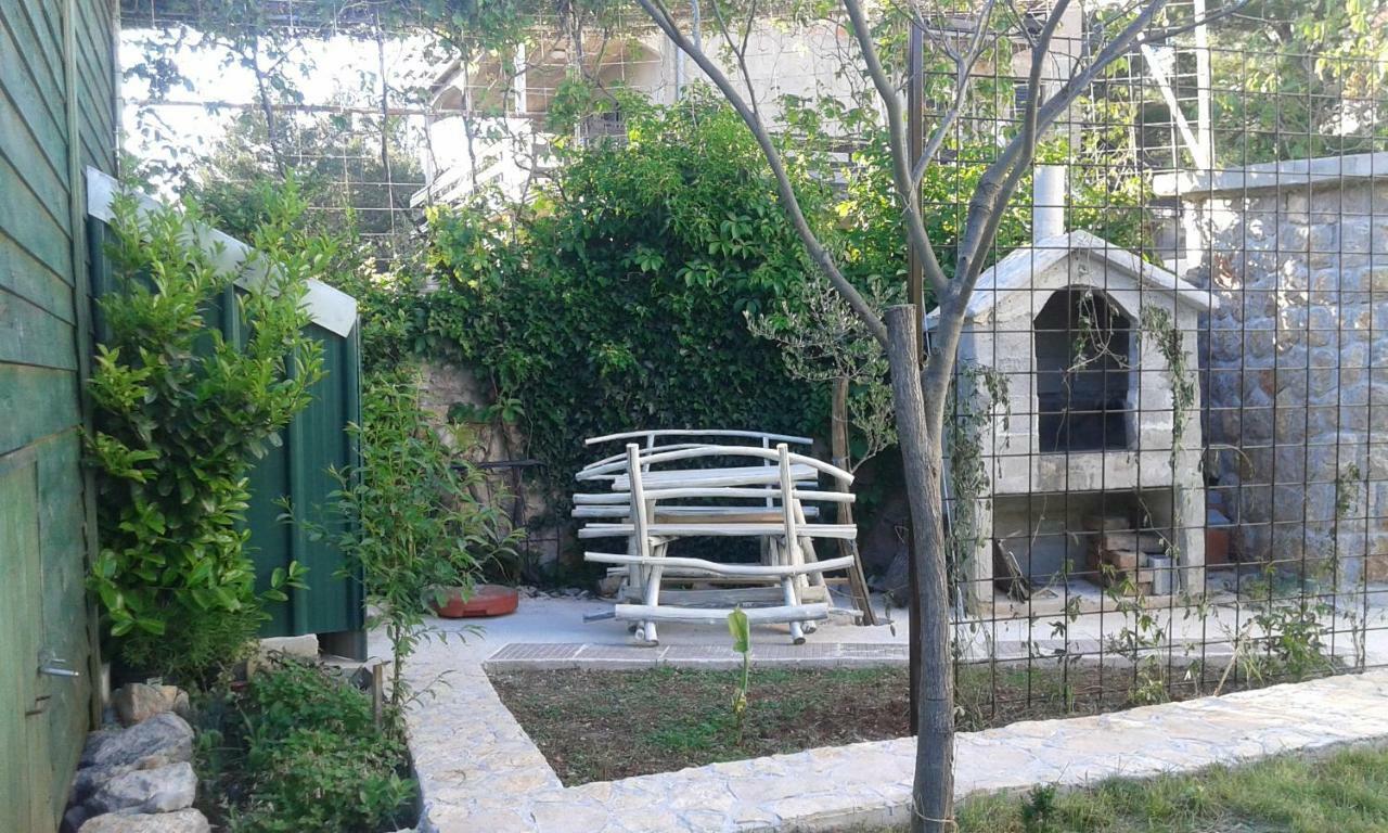 Apartmani Marija Stari Grad Kültér fotó